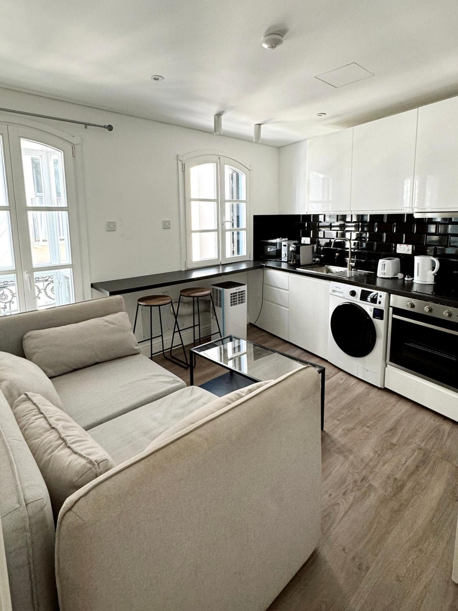 Fabulous City Centre Apartment - Grand Central House Gibraltar Eksteriør billede