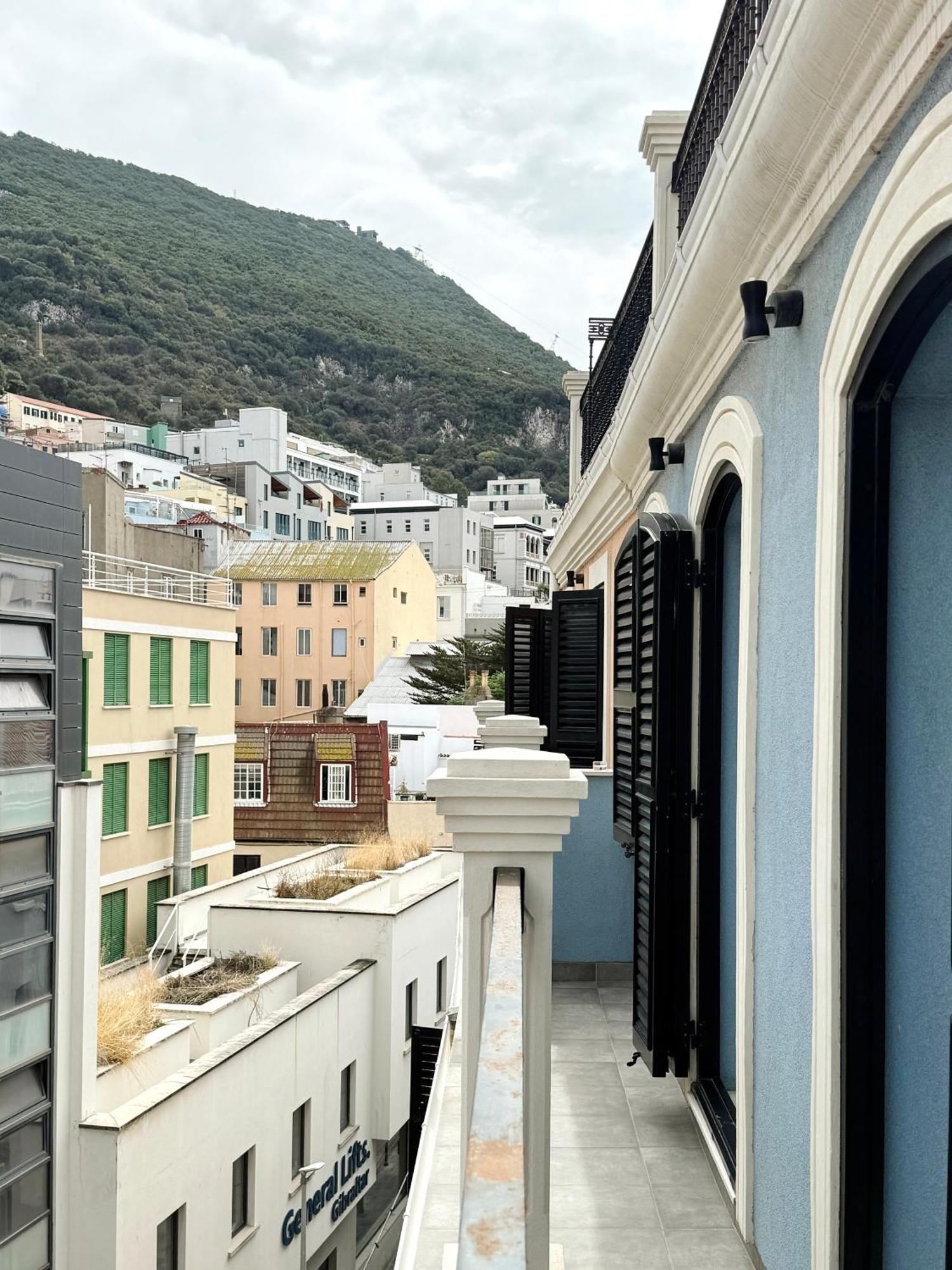 Fabulous City Centre Apartment - Grand Central House Gibraltar Eksteriør billede