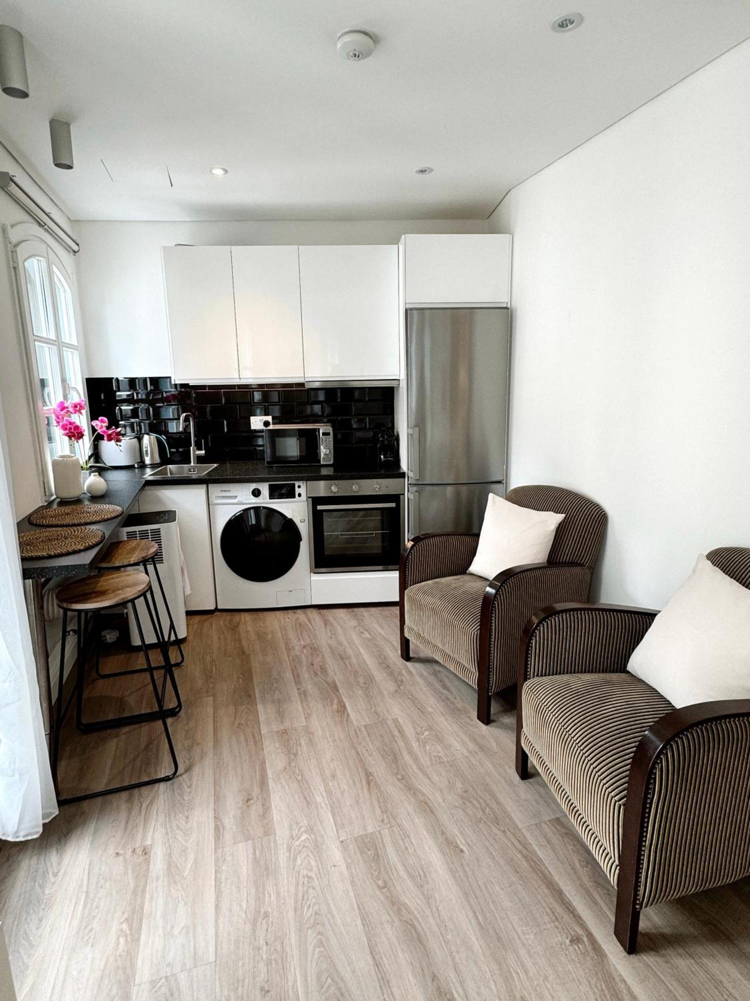 Fabulous City Centre Apartment - Grand Central House Gibraltar Eksteriør billede