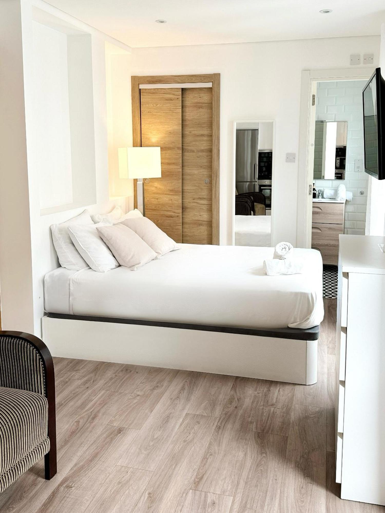 Fabulous City Centre Apartment - Grand Central House Gibraltar Eksteriør billede